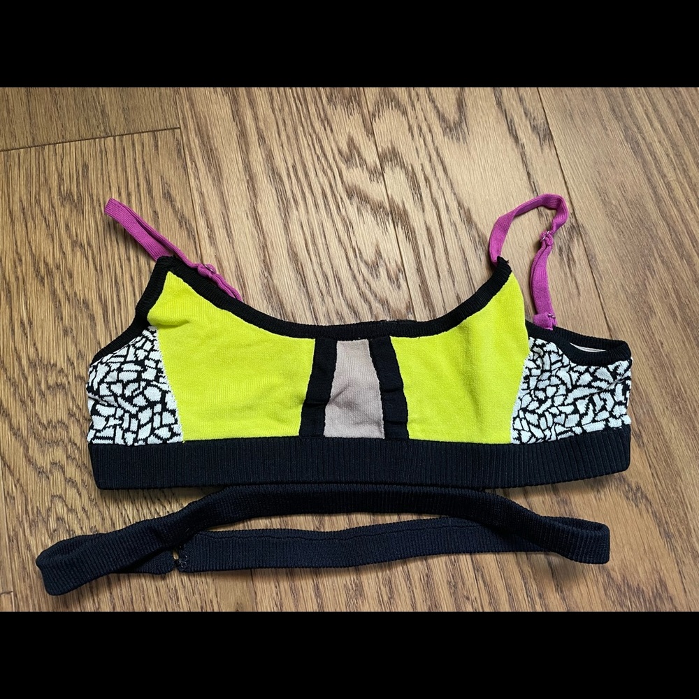 4/$25 SI-IAE colour block bra top